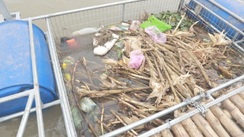 Vietnam Red River Trash Traps