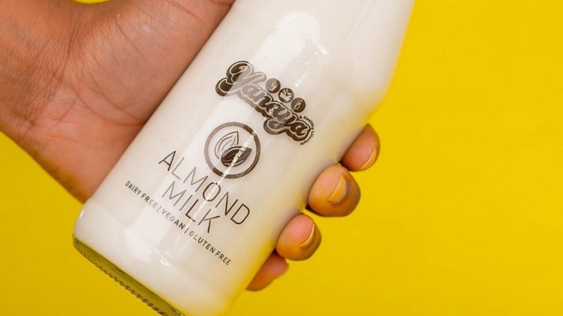 Yanaya almond milk