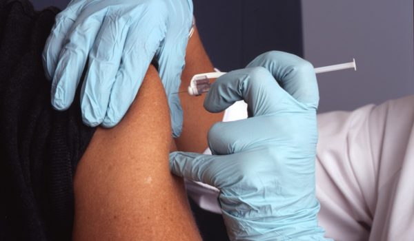 Injecting vaccine