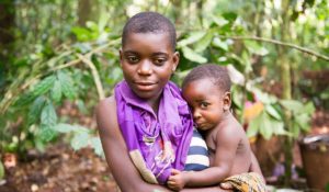 Aka mother and child, Central African Republic